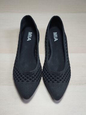 MIA Ann-c Black Knit Pointed toe Ballet Flats